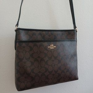 Coach New York Brown & Black Leather Crossbody File Bag Purse